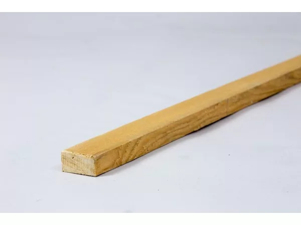 Lucfenyő léc 2,3x4,8x400cm